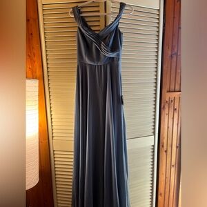 Lulu's formal blue dress,size small